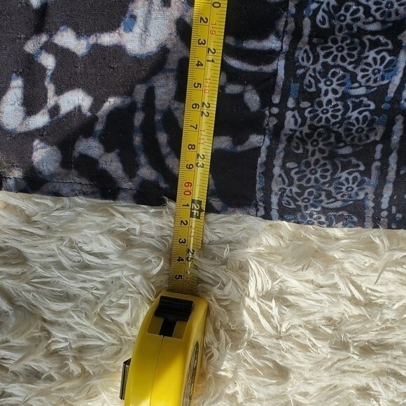 Womens Lucky Brand Boho Floral Navy Blue Blouse size large - Picture 12 of 12